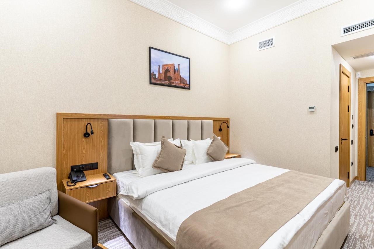 Mirzo Hotel Tashkent Esterno foto